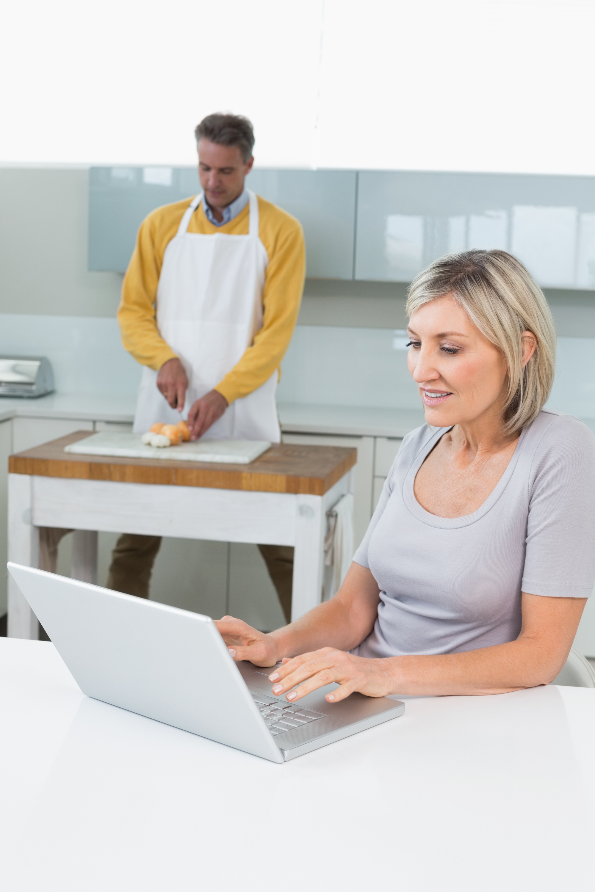 consultation meeting in modern kitchen